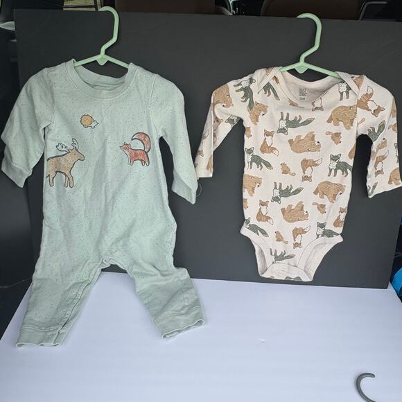 12 month Moose Themed Bundle Sweater top, pjs, one piece gender neutral - Picture 4 of 5